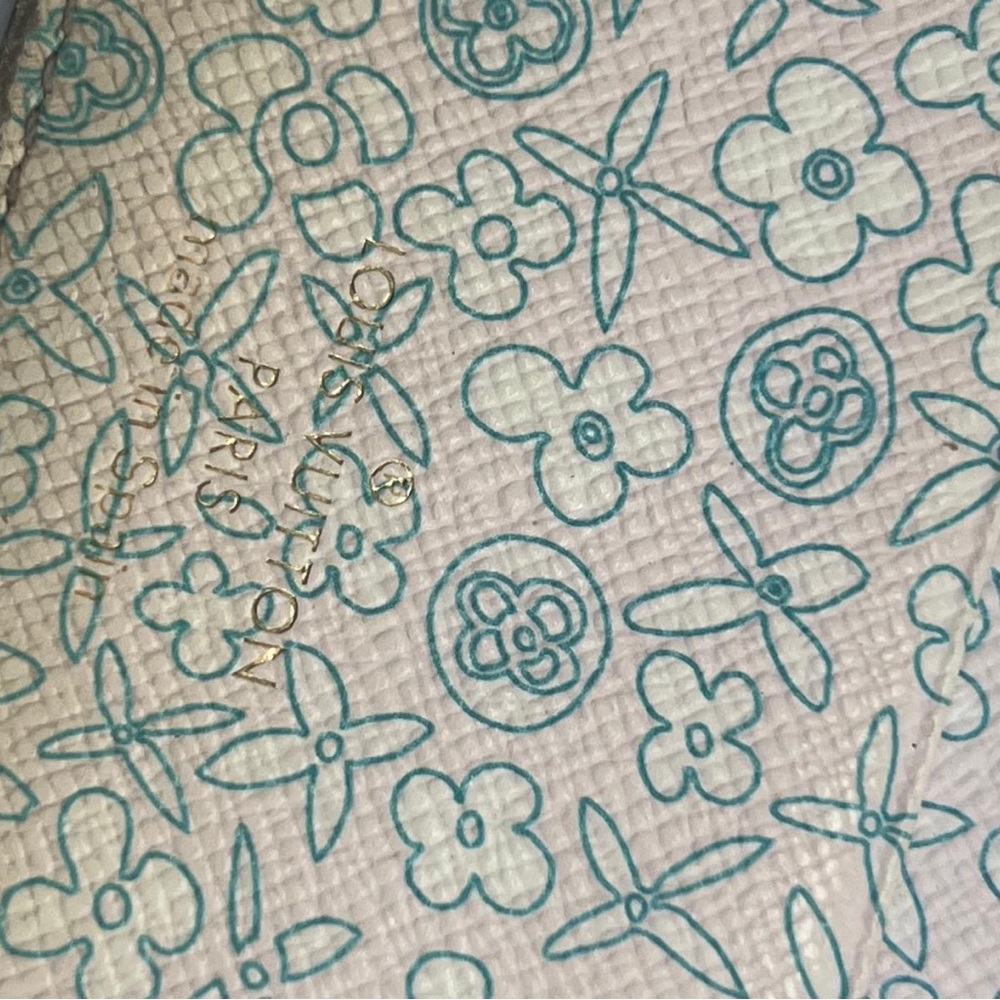 Louis Vuitton Monogram Wallet - Picture 6 of 10